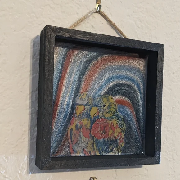 Birds Wall Art Handmade Parrot Design Resin Blue Red Home Decor Love - Picture 9 of 12